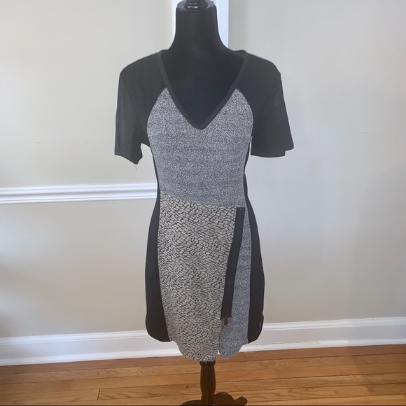 Coco & Tashi Fun V-Neck Dress, Size XL - Picture 1 of 8
